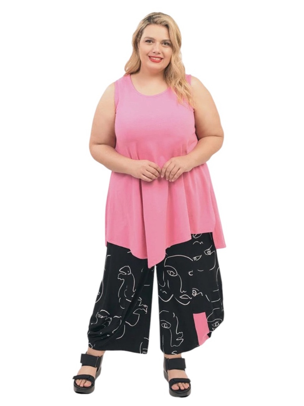 Alembika Ani Bazooka Pink Tunic Top 1X NWT
Asymmetric Lagenlook